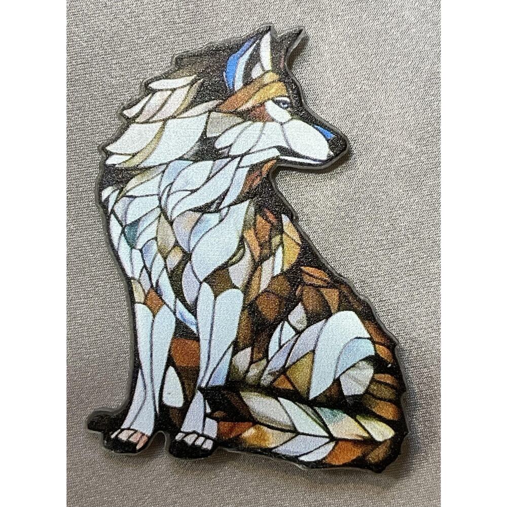 NWOT 2D Flat Wolf White Mosaic Brooch Lapel Pin Acrylic Resin Animals Dog